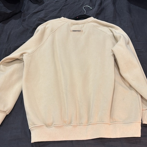 Essentials Sweatshirt - Picture 4 of 4